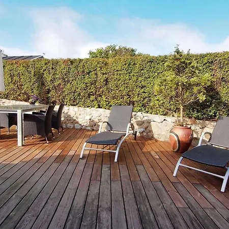 Eksklusiv Beliggende I Vandkanten *